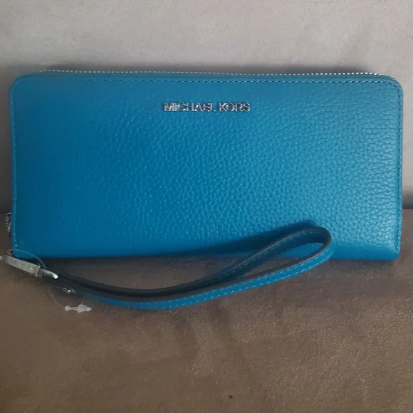 Michael Kors Jet Set Travel Large Continental Wristlet Wallet Lagoon Leather - Picture 1 of 3